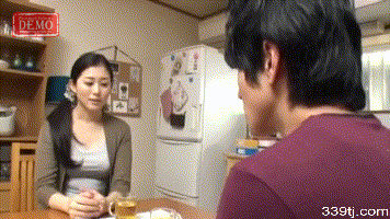 隔壁的小伙 2 理论电影男女嘿咻嘿咻动态 gif 图